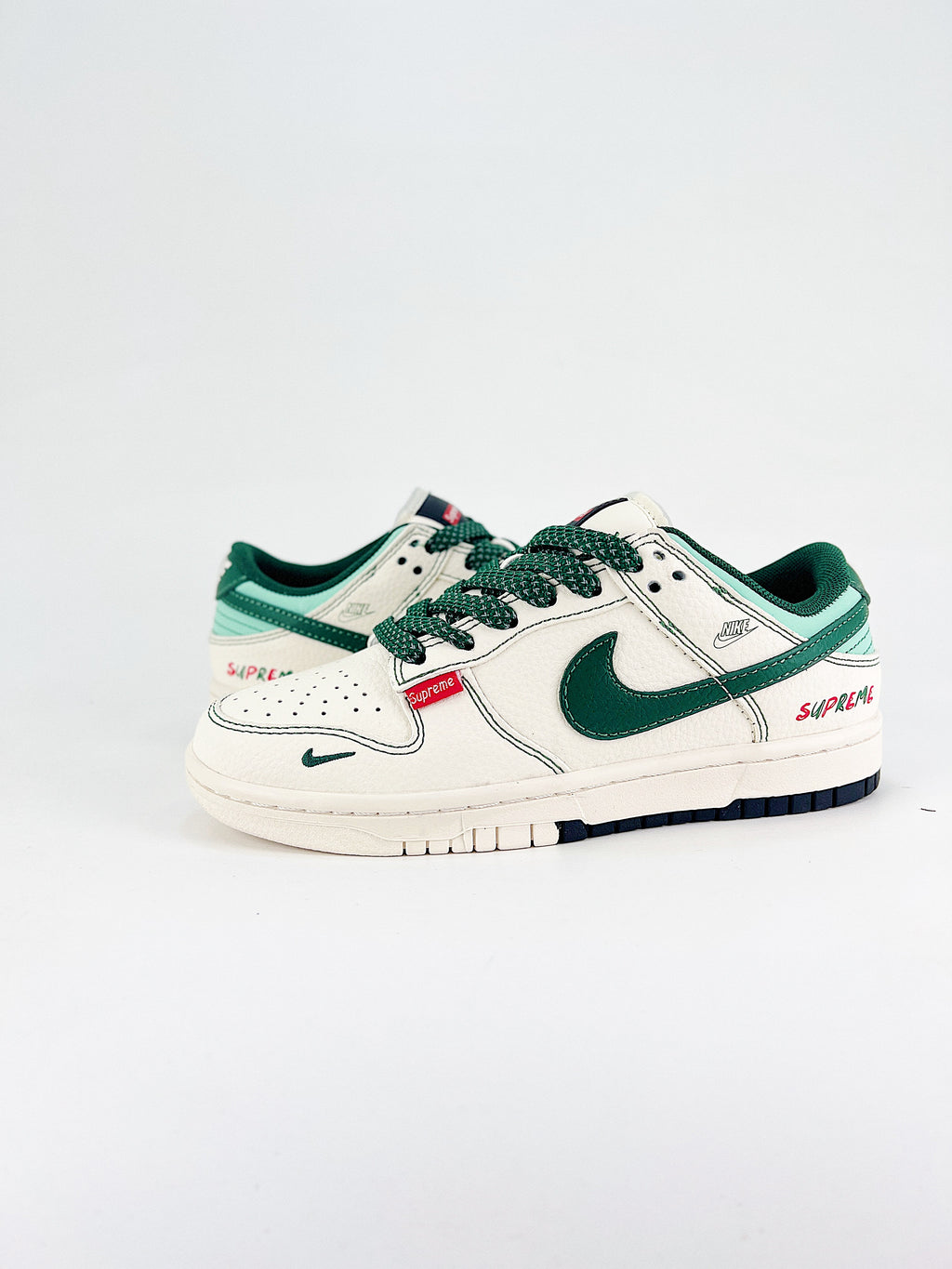 Nike New Dunk SB Supreme verde bianco