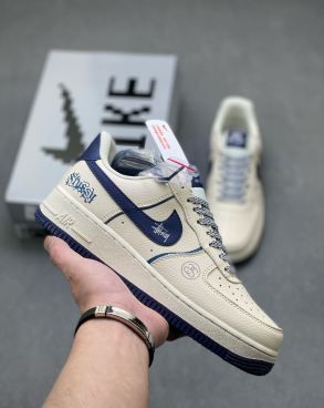 Nike Air Force 1 07 Low x Stussy beige blue