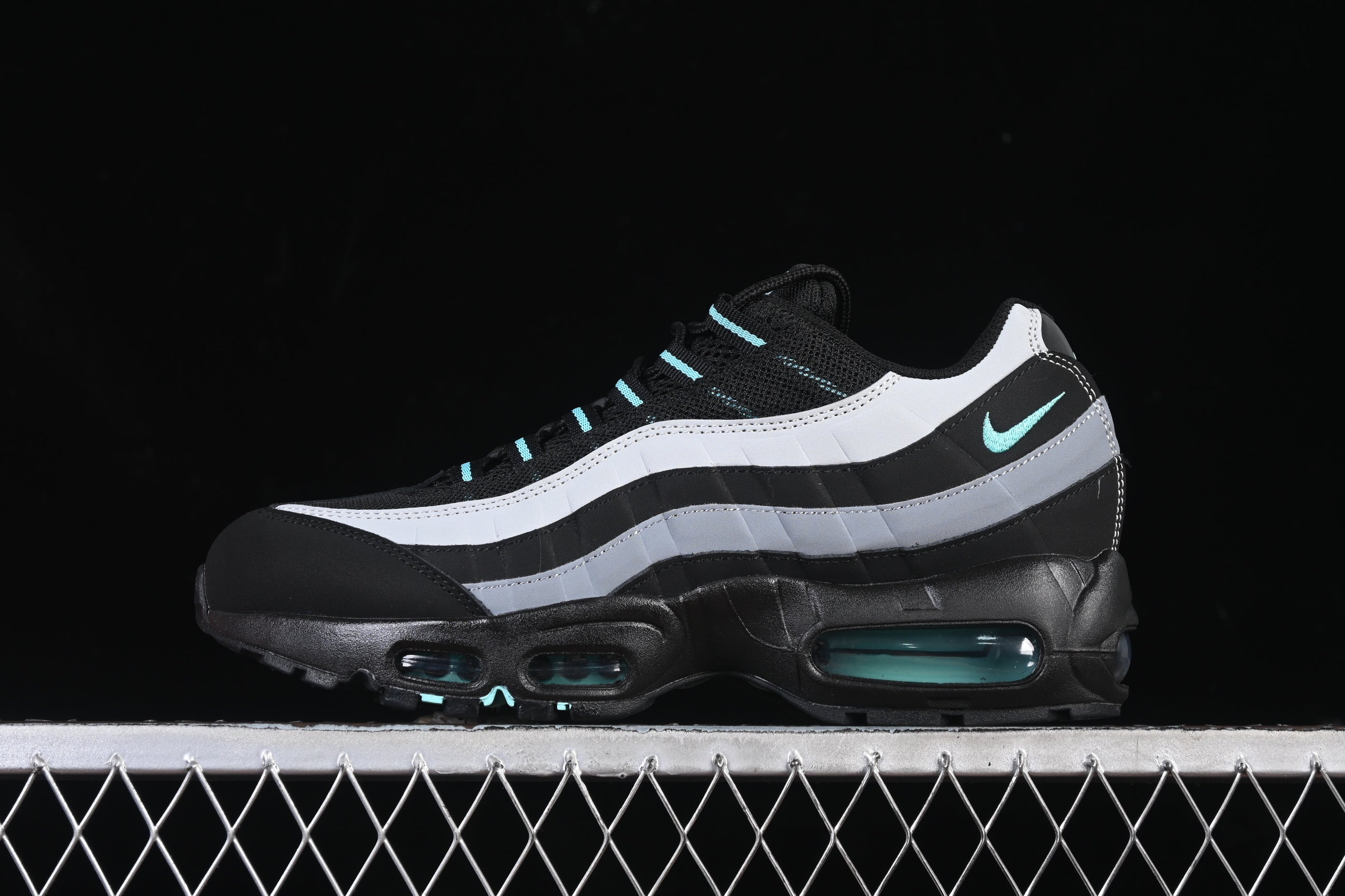 Nike Air Max 95 black aurora green