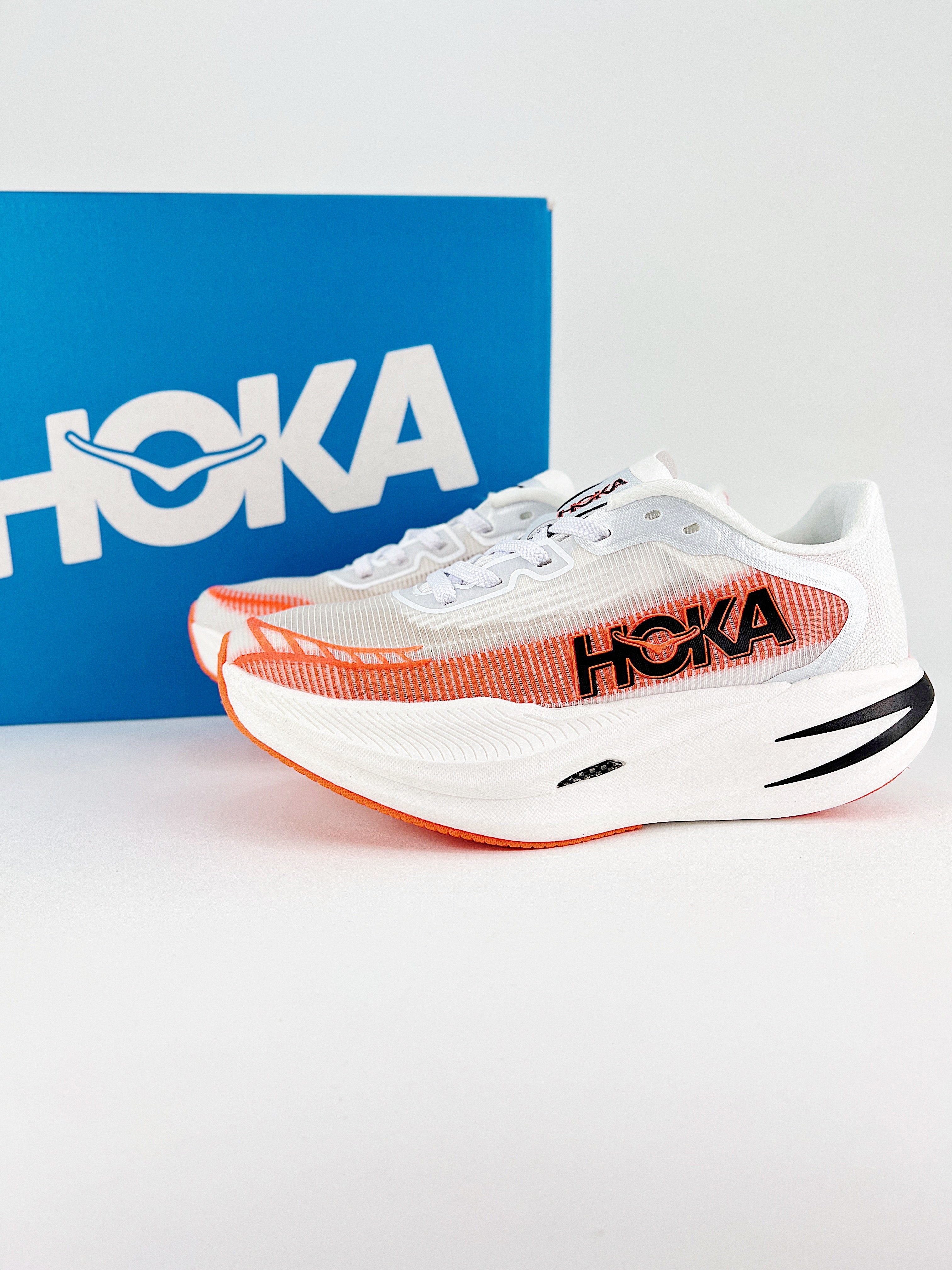 Hoka One Cielo X1 rosso bianco