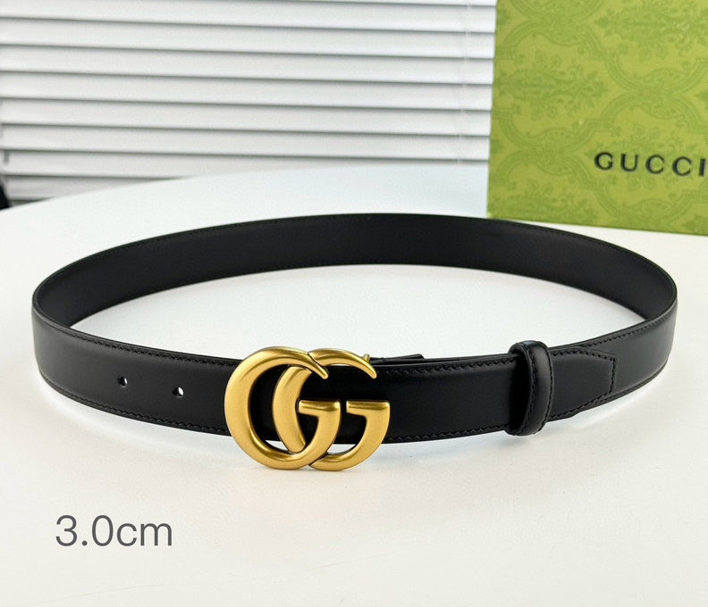 Cintura Gucci in vera pelle nera larghezza 3 cm.