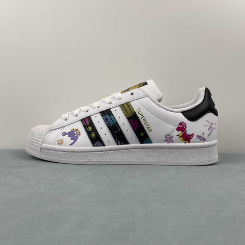 Adidas Originals Superstar bianco mod. EG4958 (non disponibile in Italia)