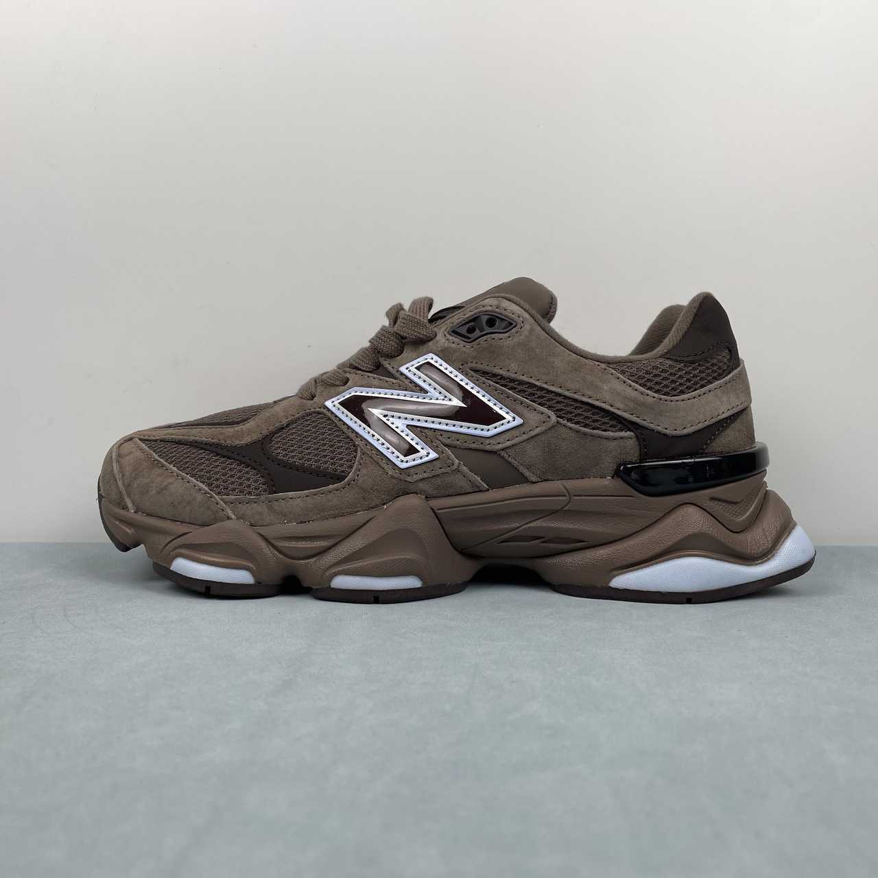 New Balance NB 9060 Brown Ice