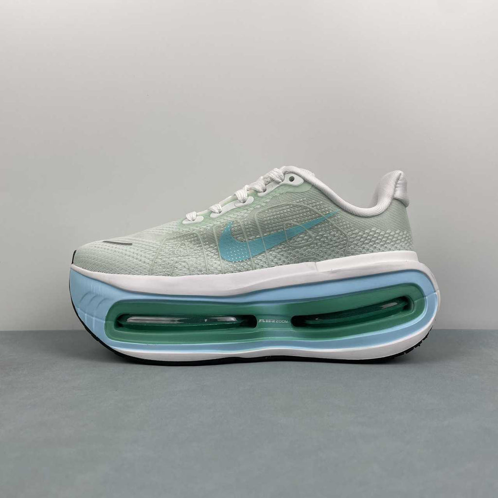 Nike Vomero Premium light green - VIBES MILANO