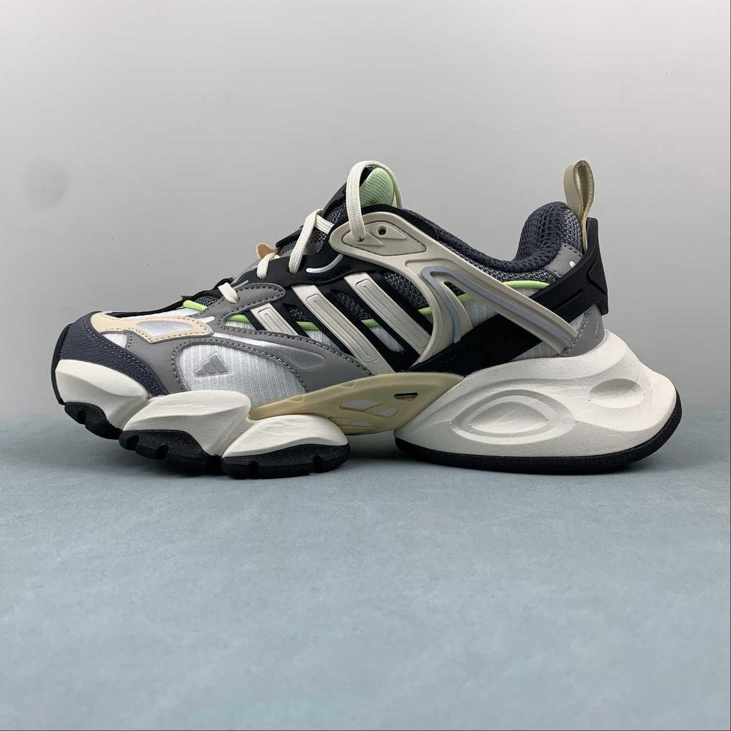 Adidas XLG Runner Deluxe sneakers white