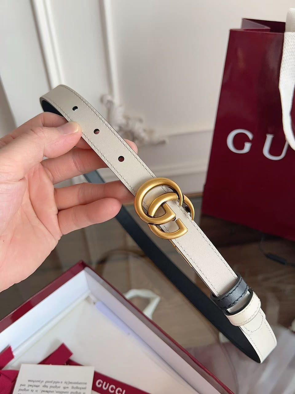 Cintura Gucci GG Marmont Reversible Bianca