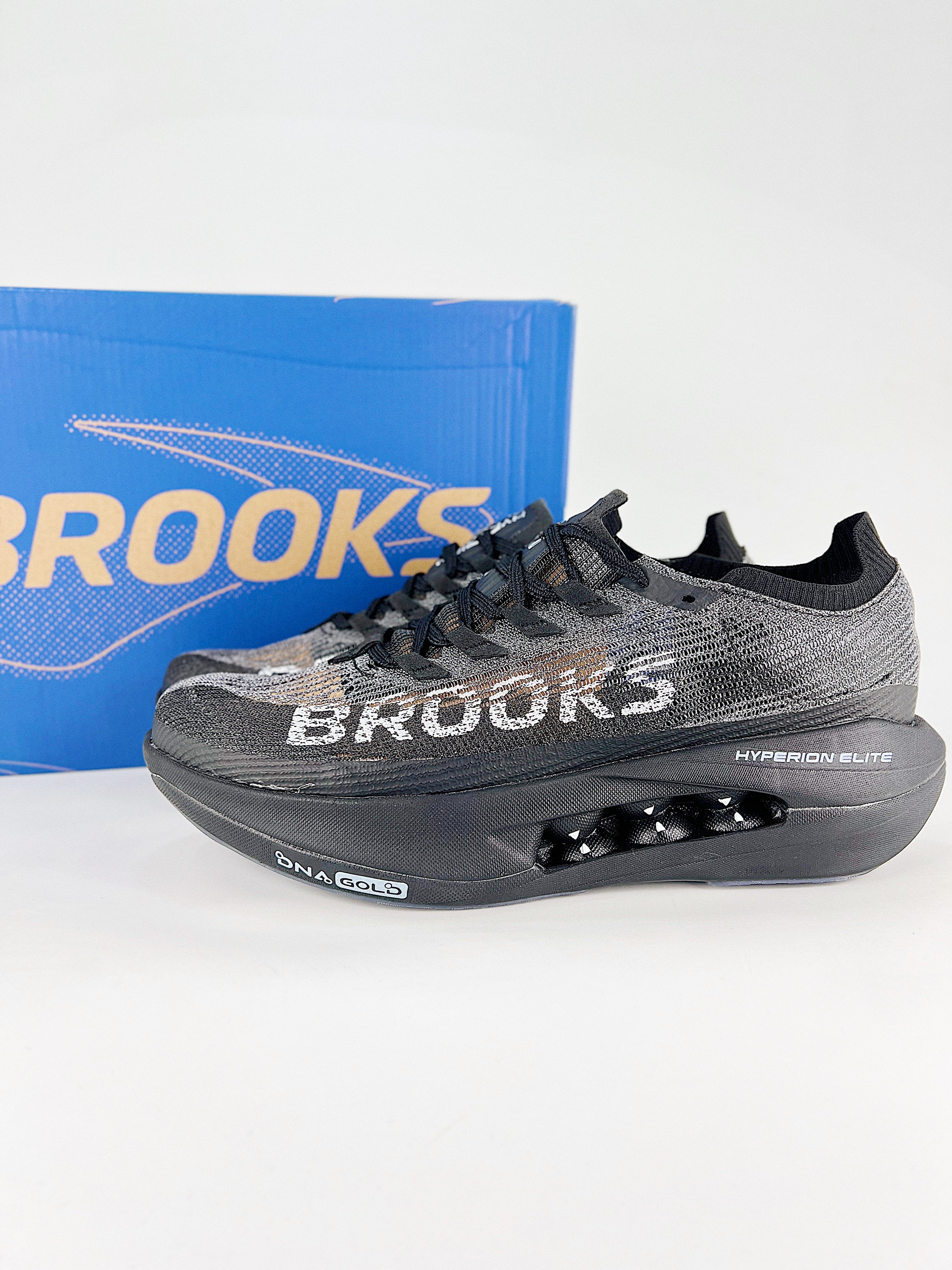 Hoka One Bondi 9 green