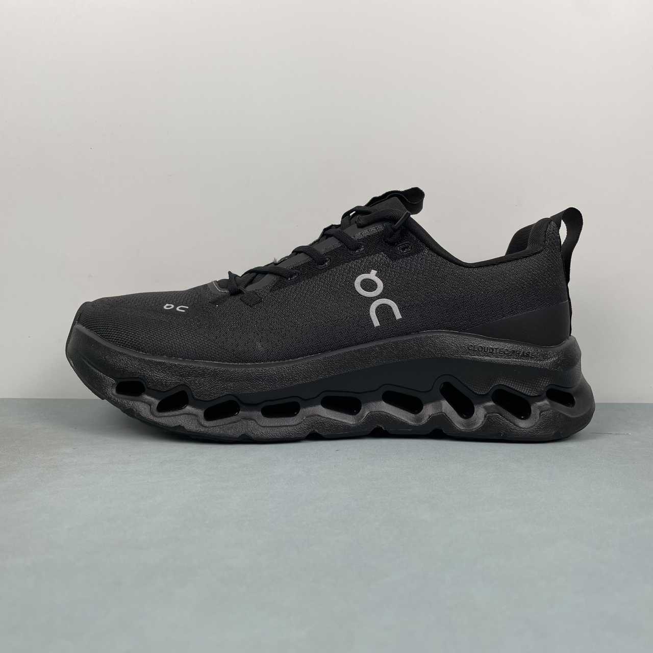 On Cloud Running Cloudtilt EUSEXUA ALL BLACK - VIBES MILANO