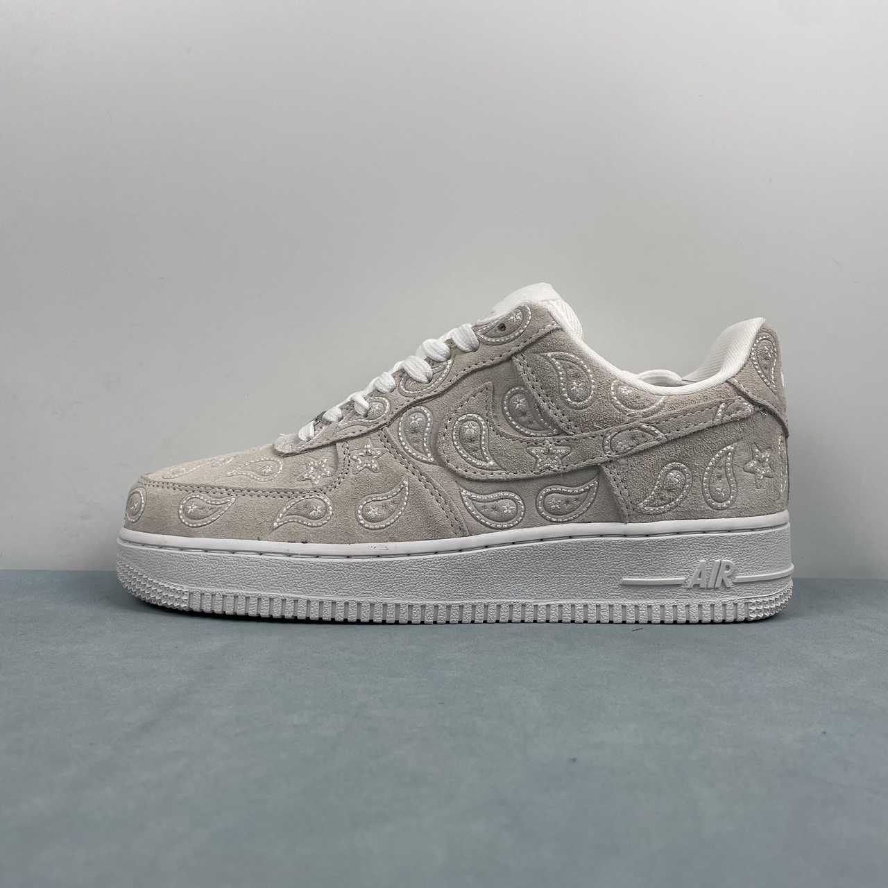 Nike Air Force 1 '07 LV8 "Paisley"