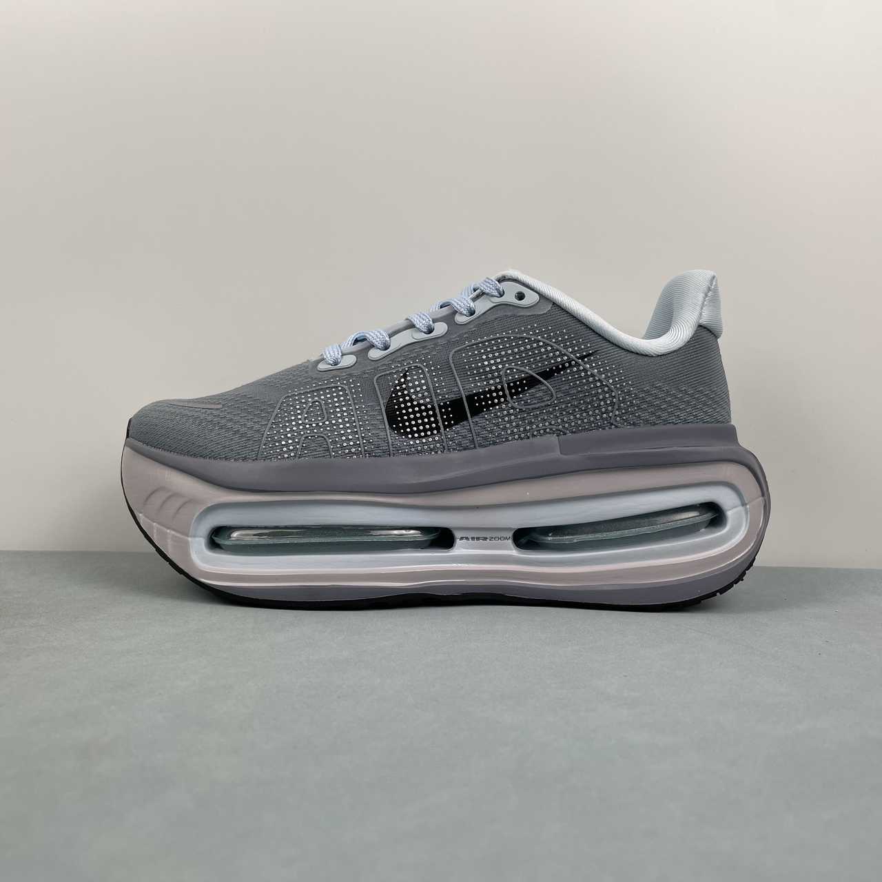 Nike Vomero Premium grey - VIBES MILANO