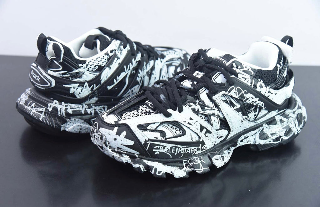 Balenciaga Sneakers Track 3.0 Graffiti