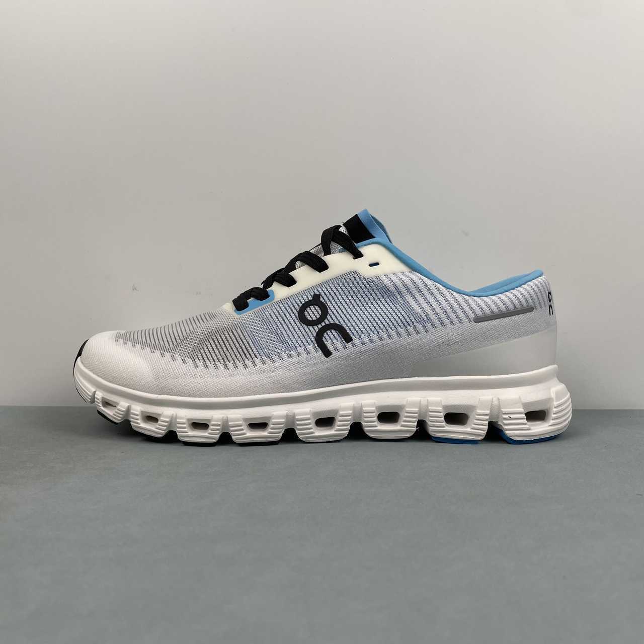 On Cloud Running Cloudtilt White Blue 