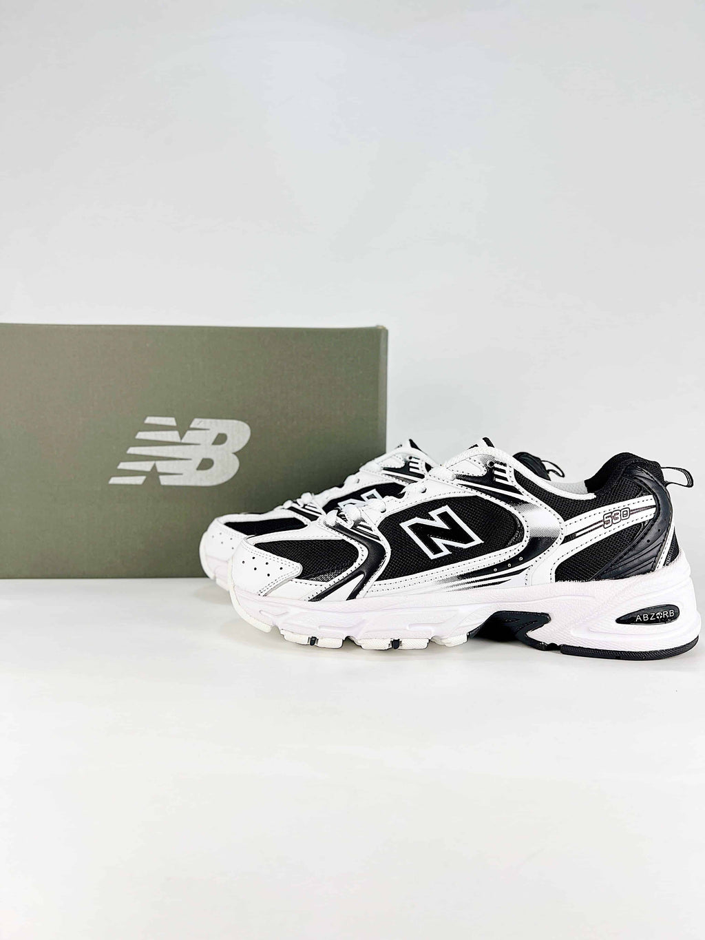 New Balance 530V2 Retro Black White