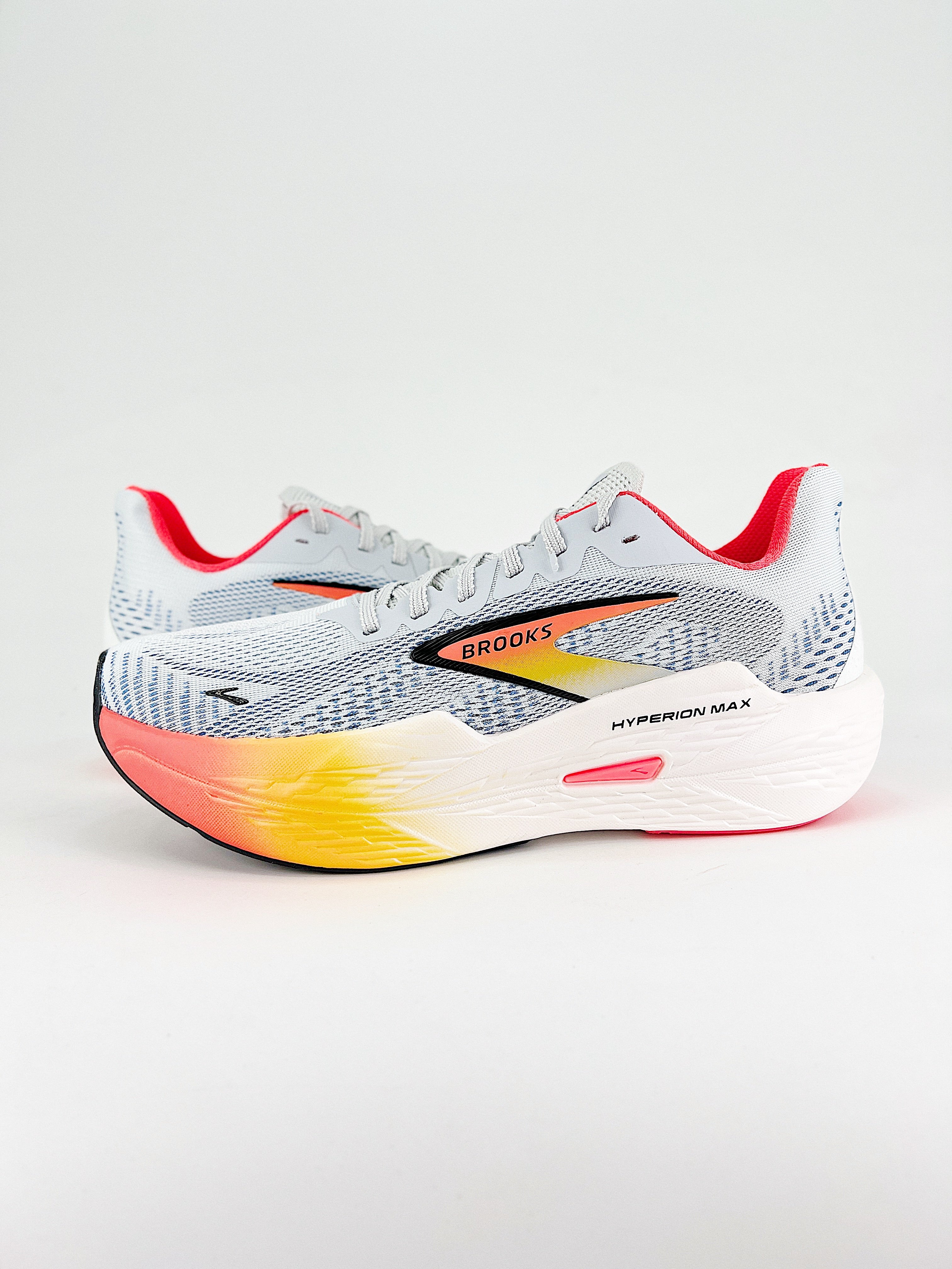 Brooks Hyperion Max 2 grigio chiaro