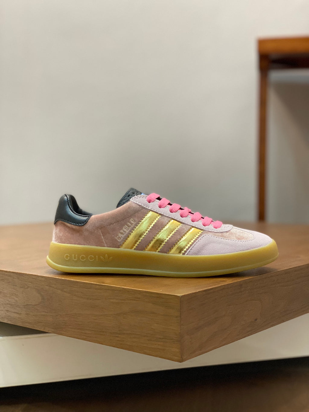 Adidas x Gucci Gazelle Pink Velvet - VIBES MILANO