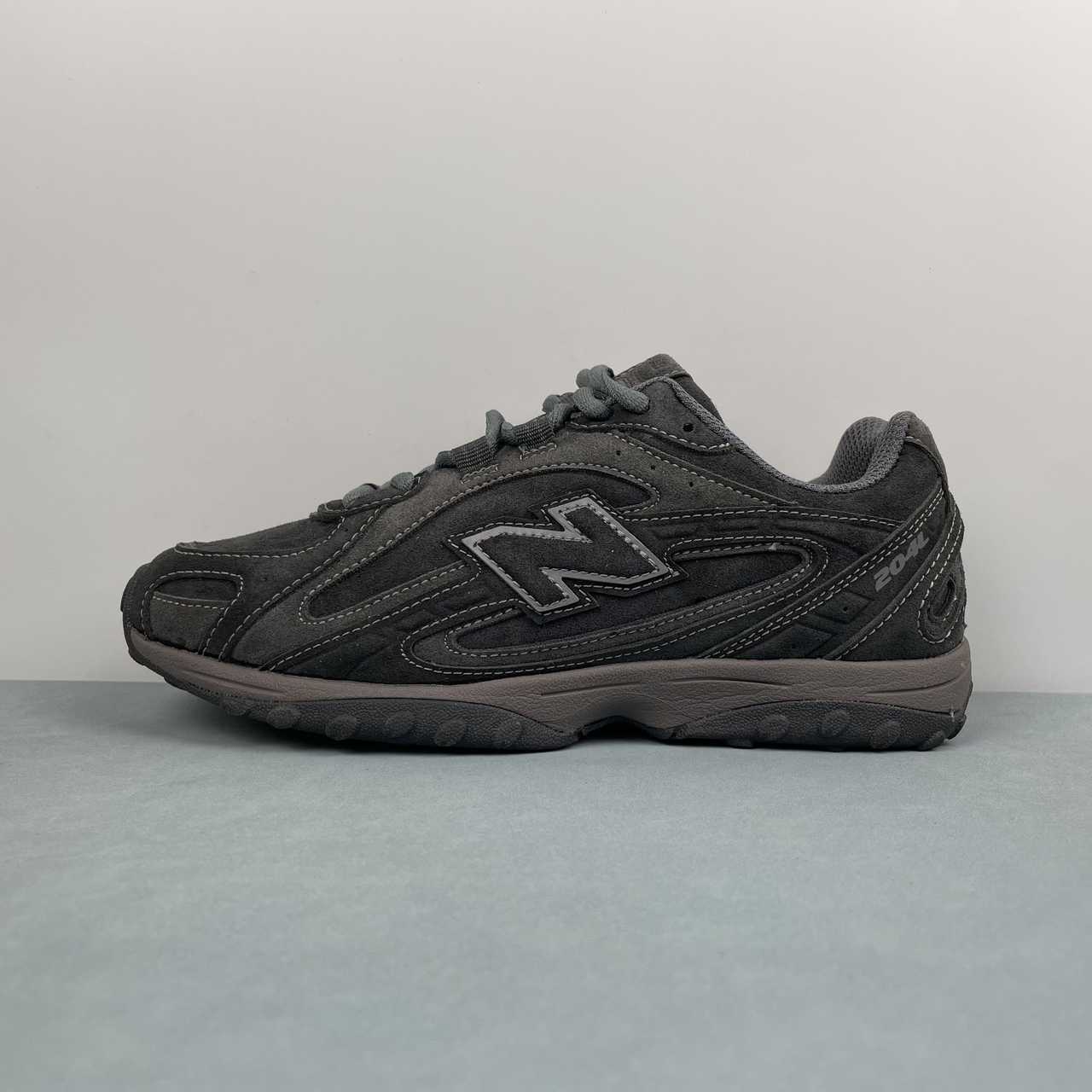 New Balance 204 L Dark Grey Castlerock