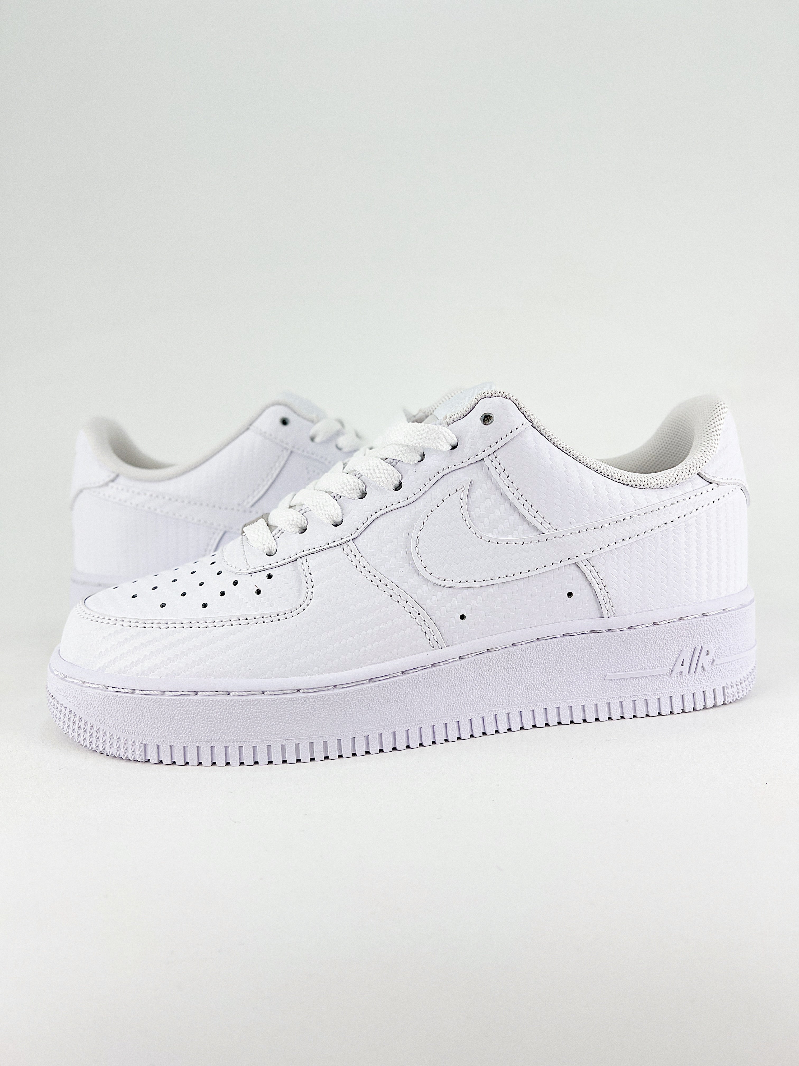 Nike Air Force 1 Low White Carbon Fiber (novità 2025)