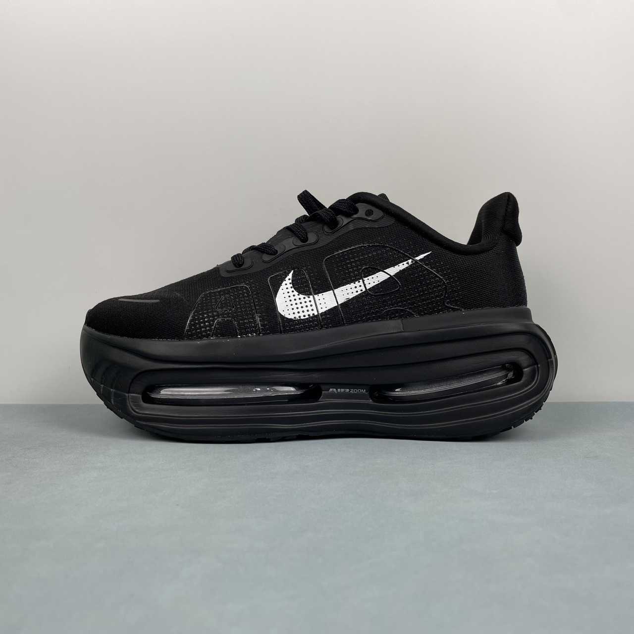 Nike Vomero Premium all black - VIBES MILANO
