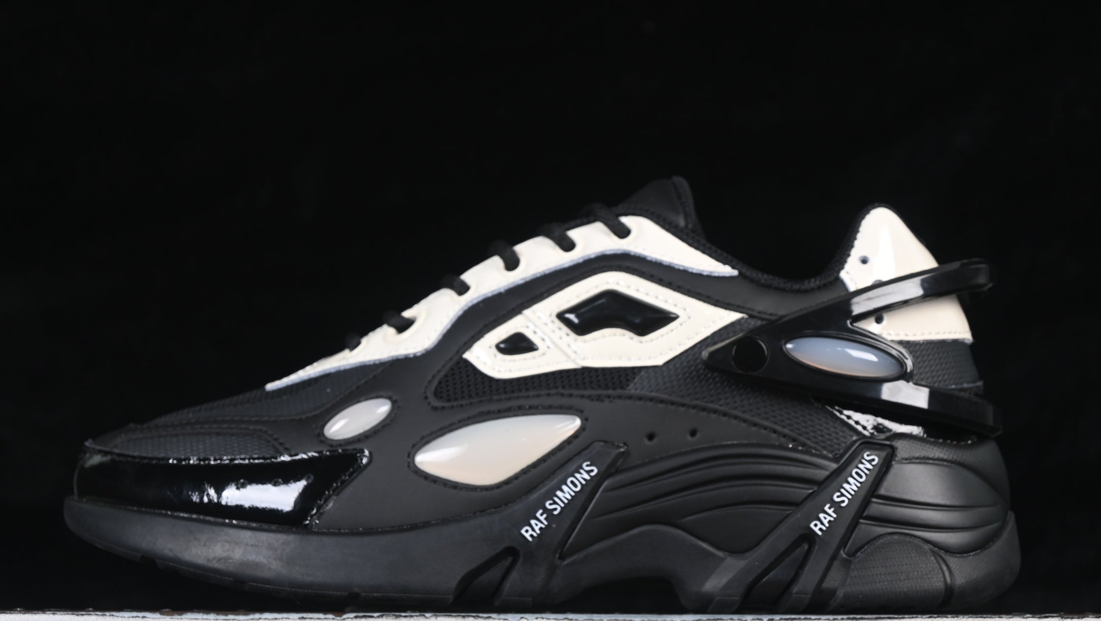 The North Face Glenclyffe Hiking Shoes, Urban Boot, Black 