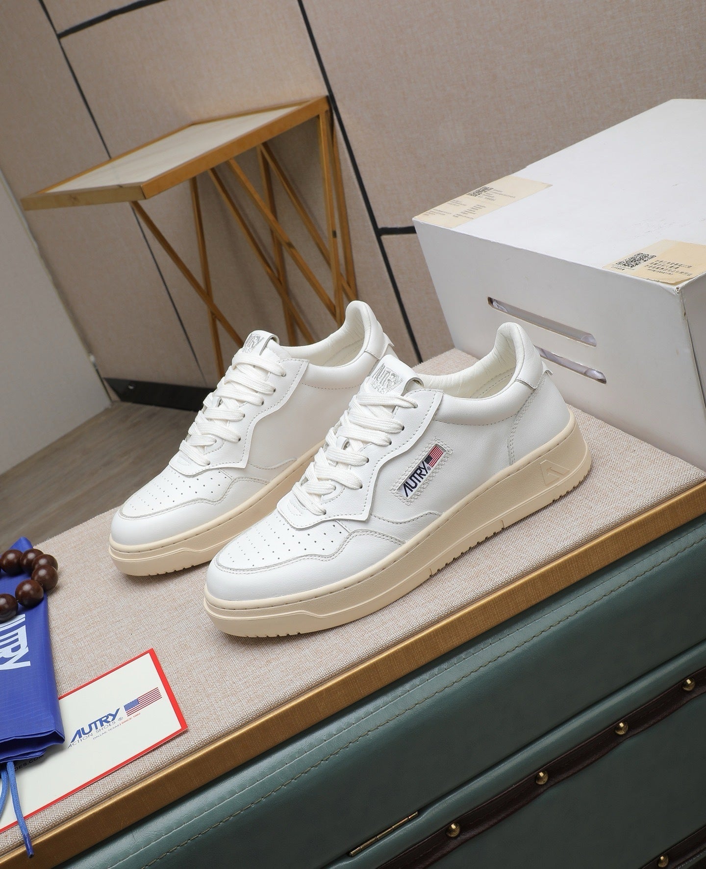 Autry Medalist Low sneakers bianca - VIBES MILANO