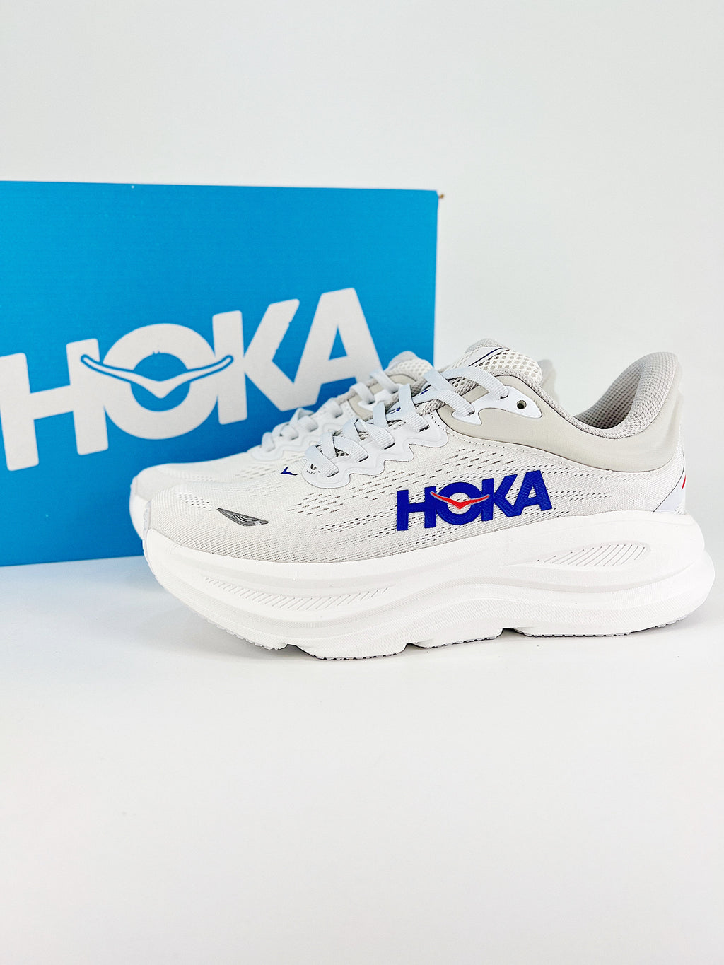 Hoka One Bondi 9 bianco logo