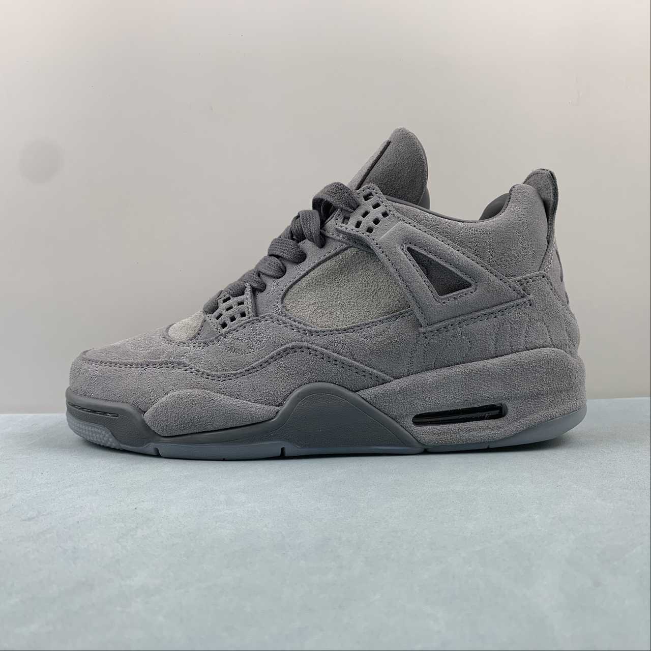 Nike Air Jordan 4 Retro Kaws