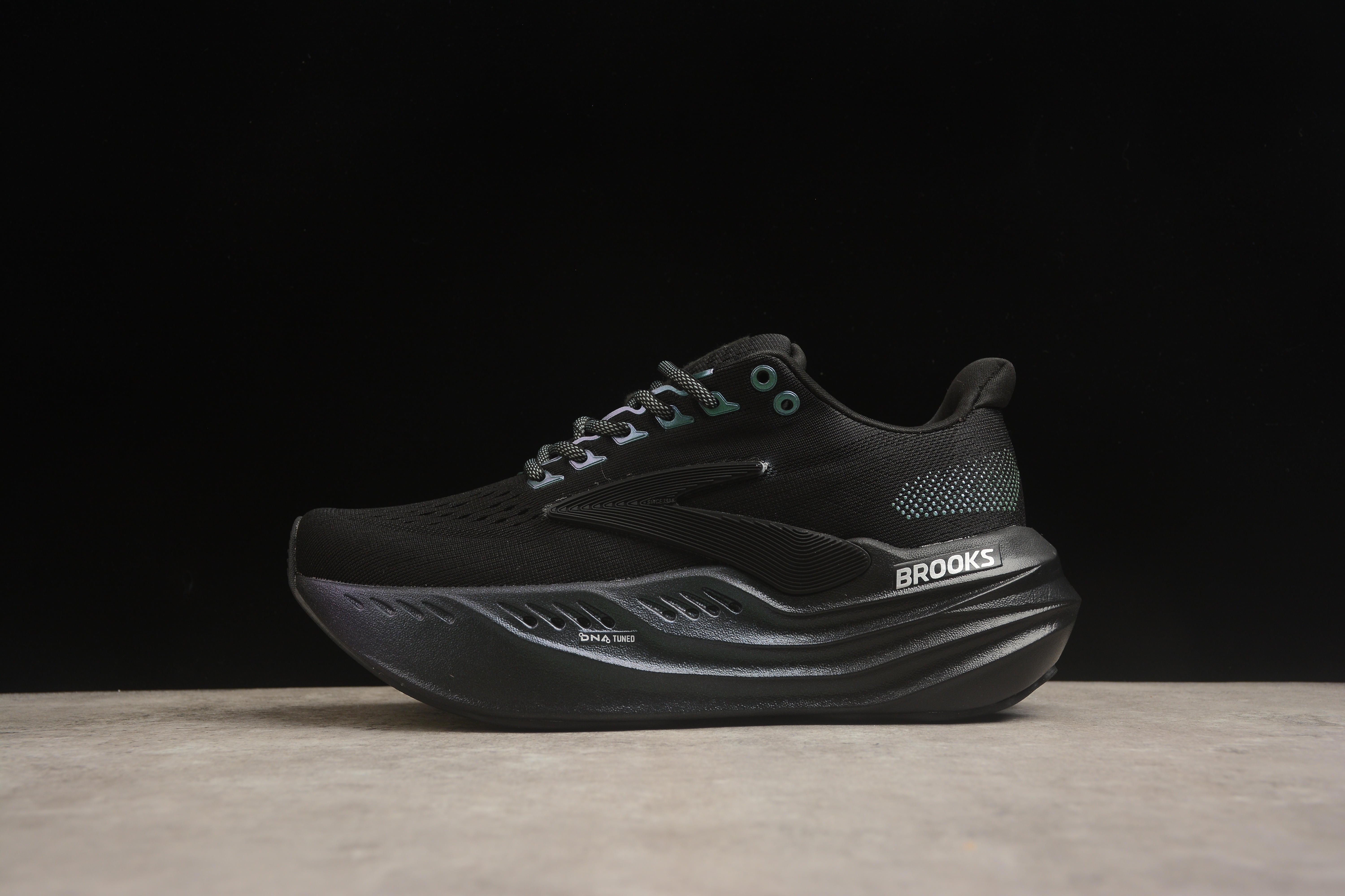 Brooks Glycerin Max nero totale