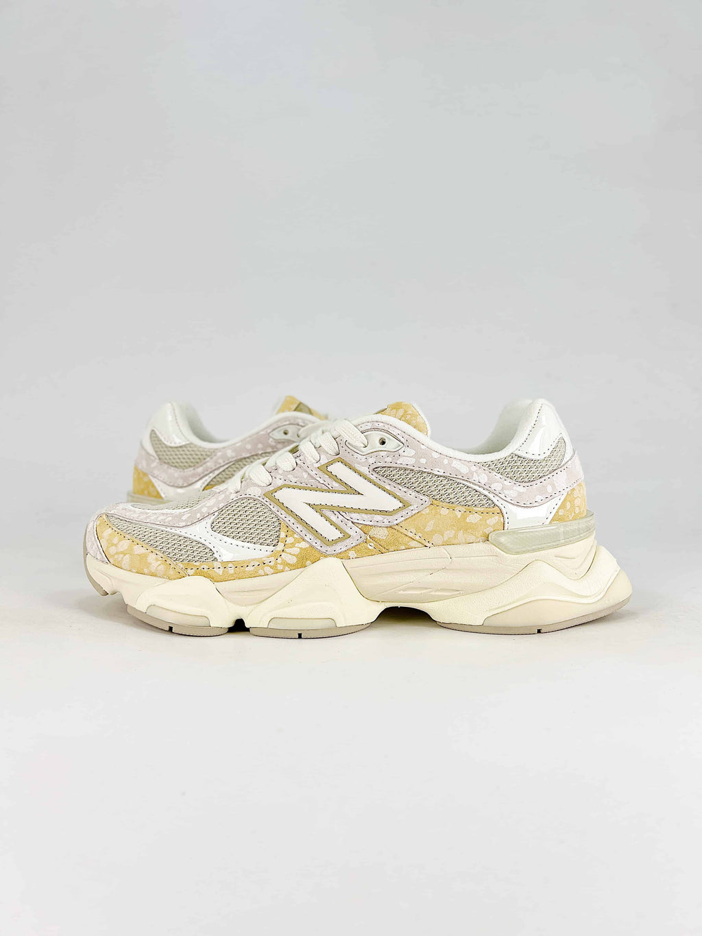 New Balance NB 9060 toasted sesame