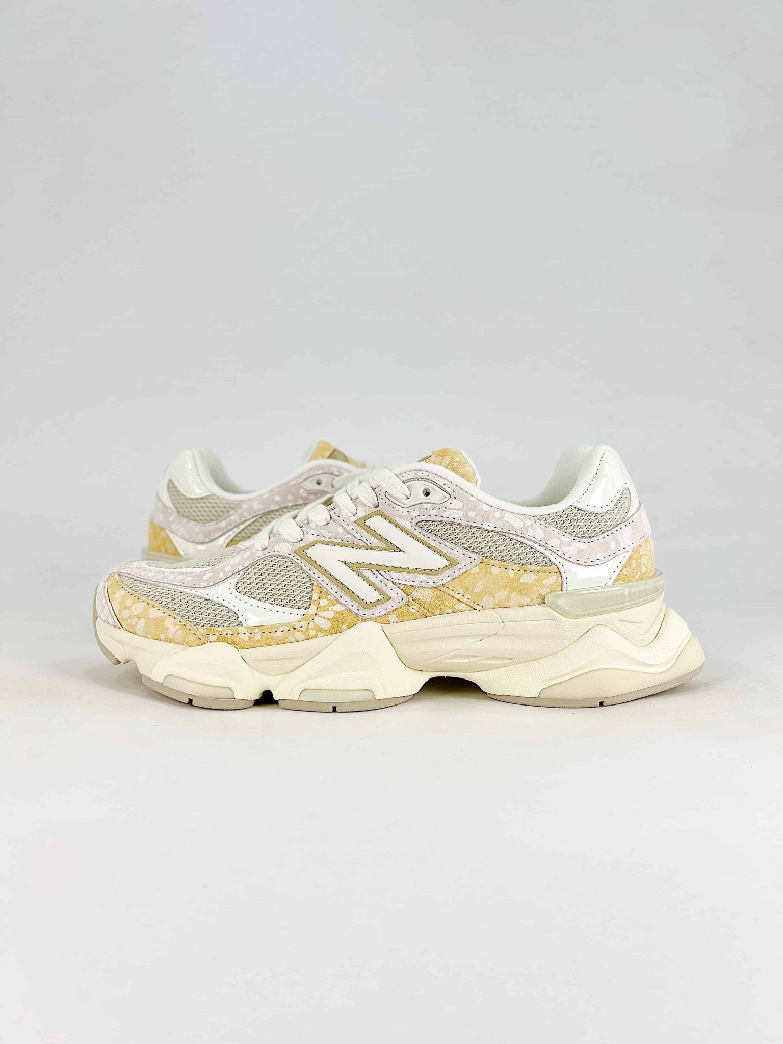 New Balance NB 9060 toasted sesame