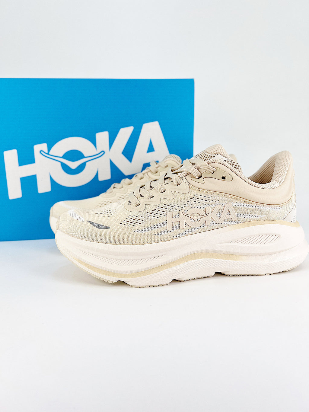 Hoka One Bondi 9 beige