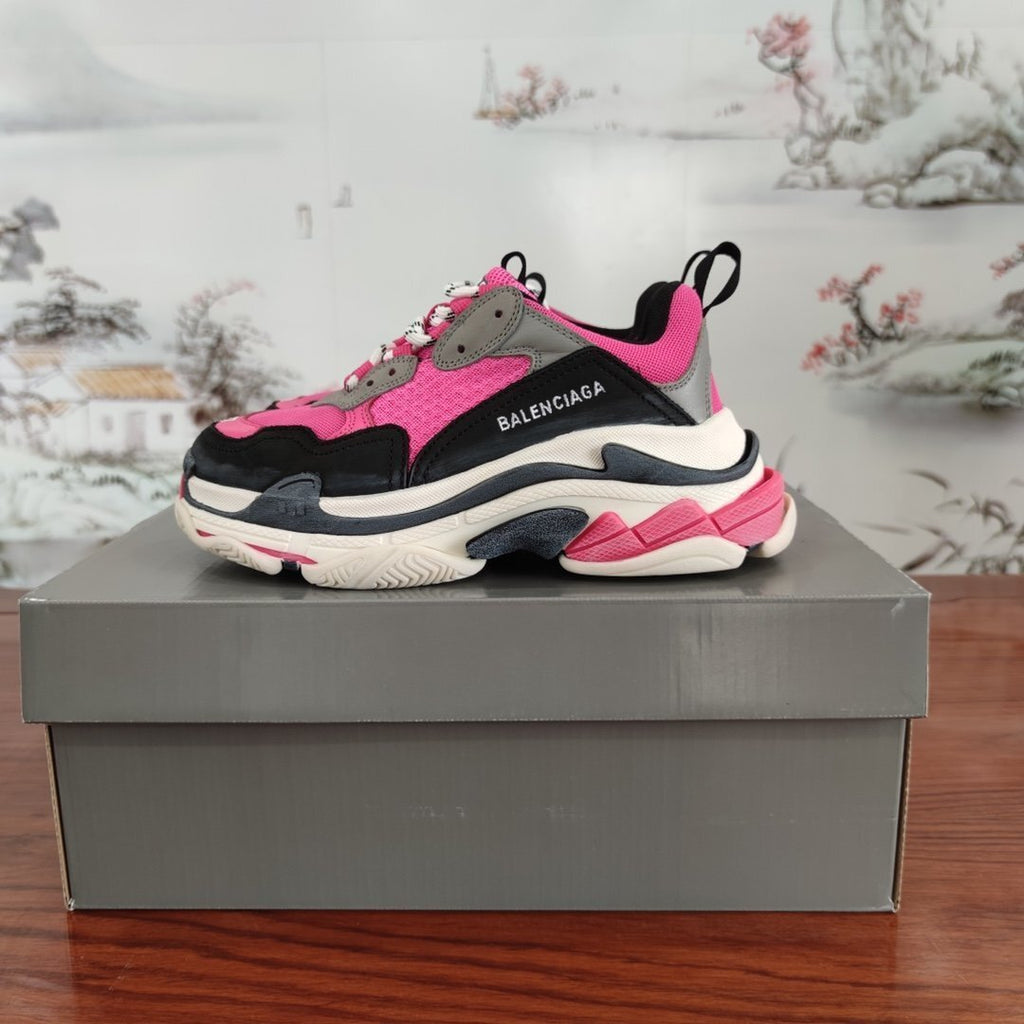 Balenciaga Sneakers Triple S Pink Black White - VIBES MILANO
