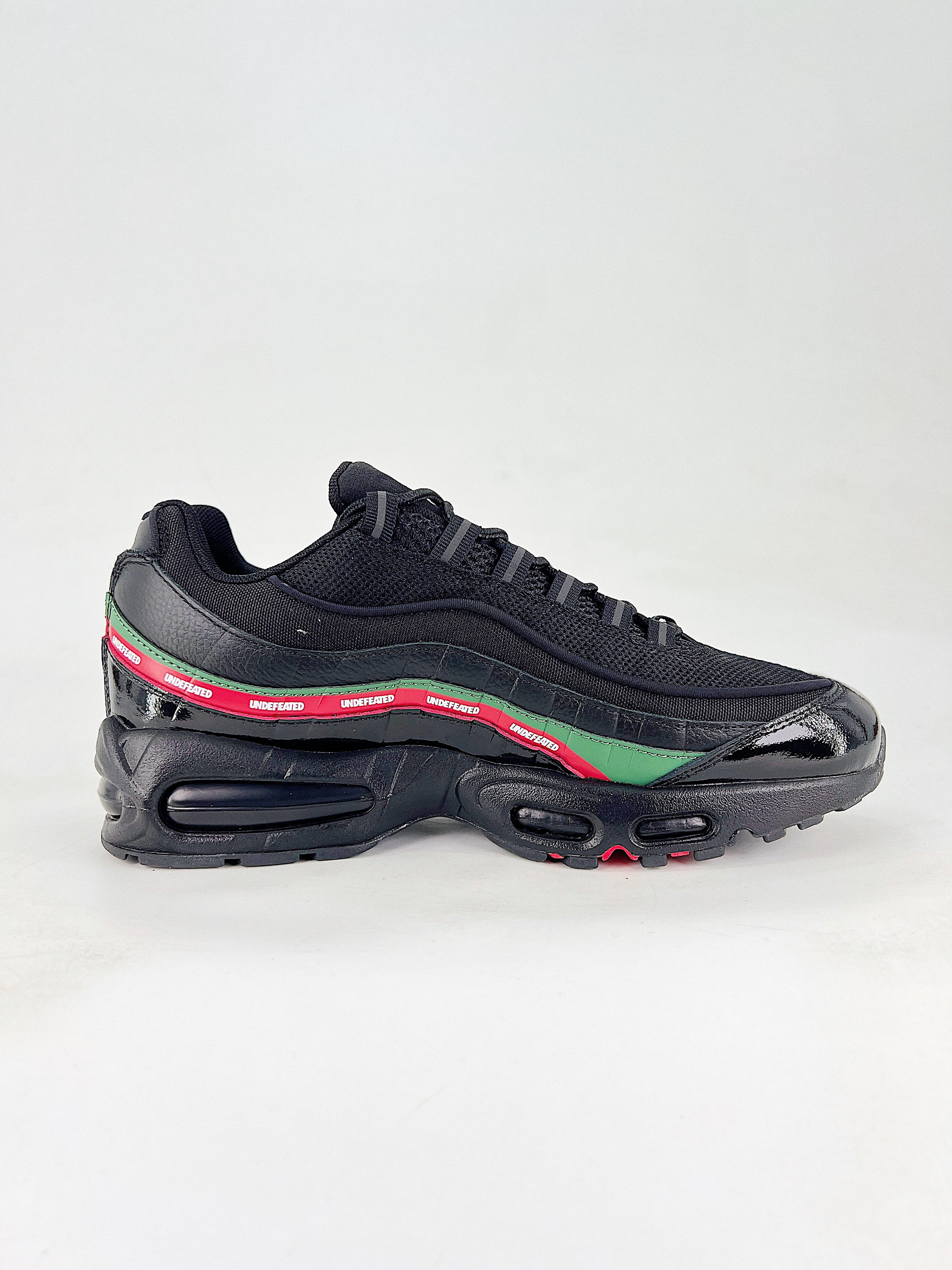 Nike Air Max 95 SP Undefeated Black – Edizione Limitata