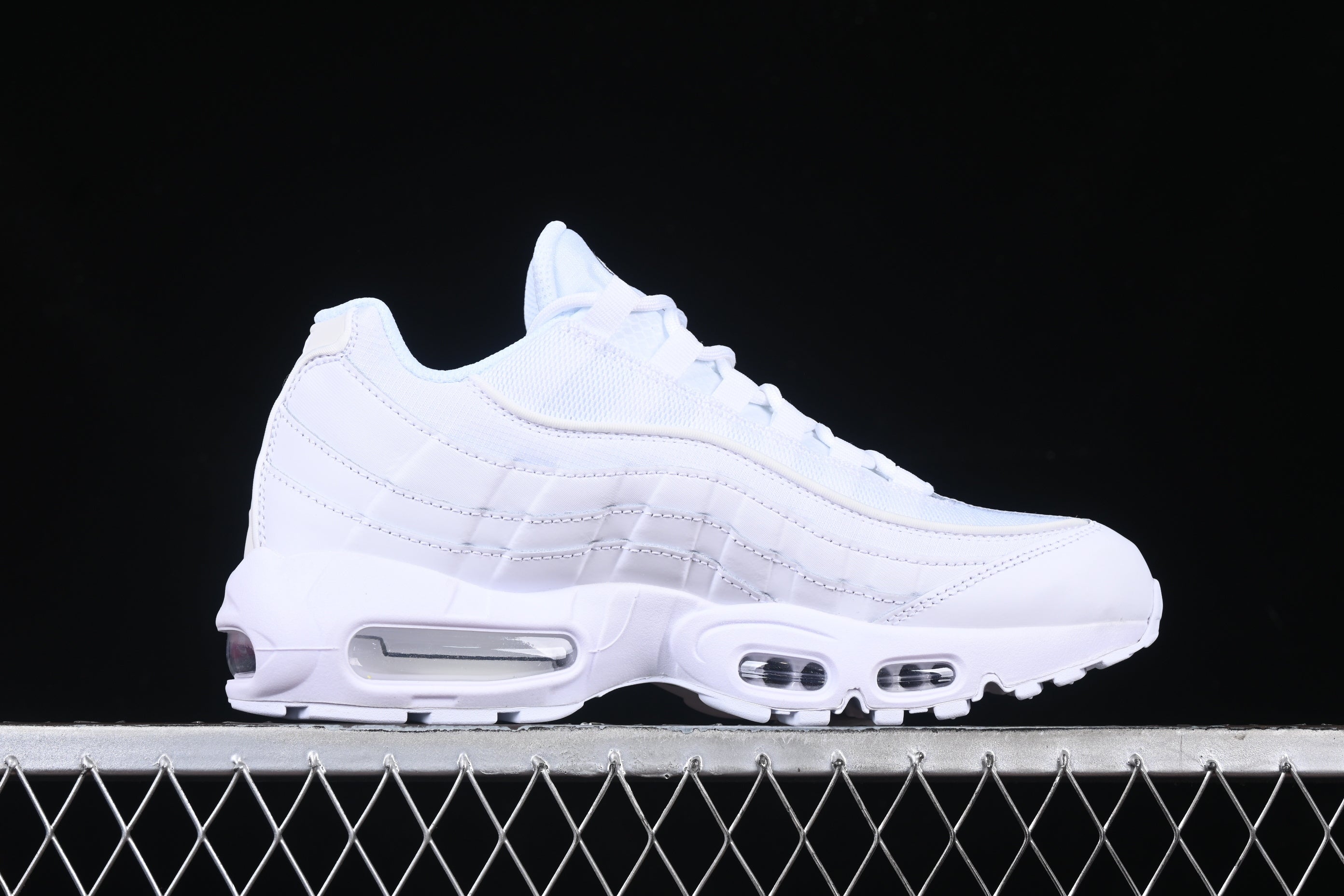 Nike Air Max 95 Essential triple white