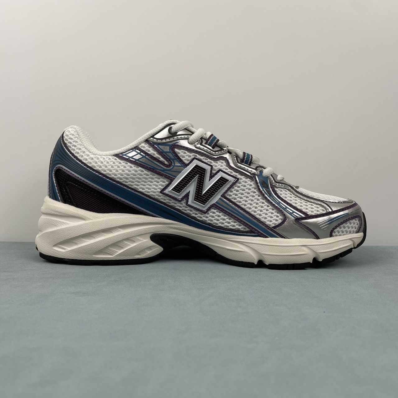New Balance NB 740 Sea Salt Plum