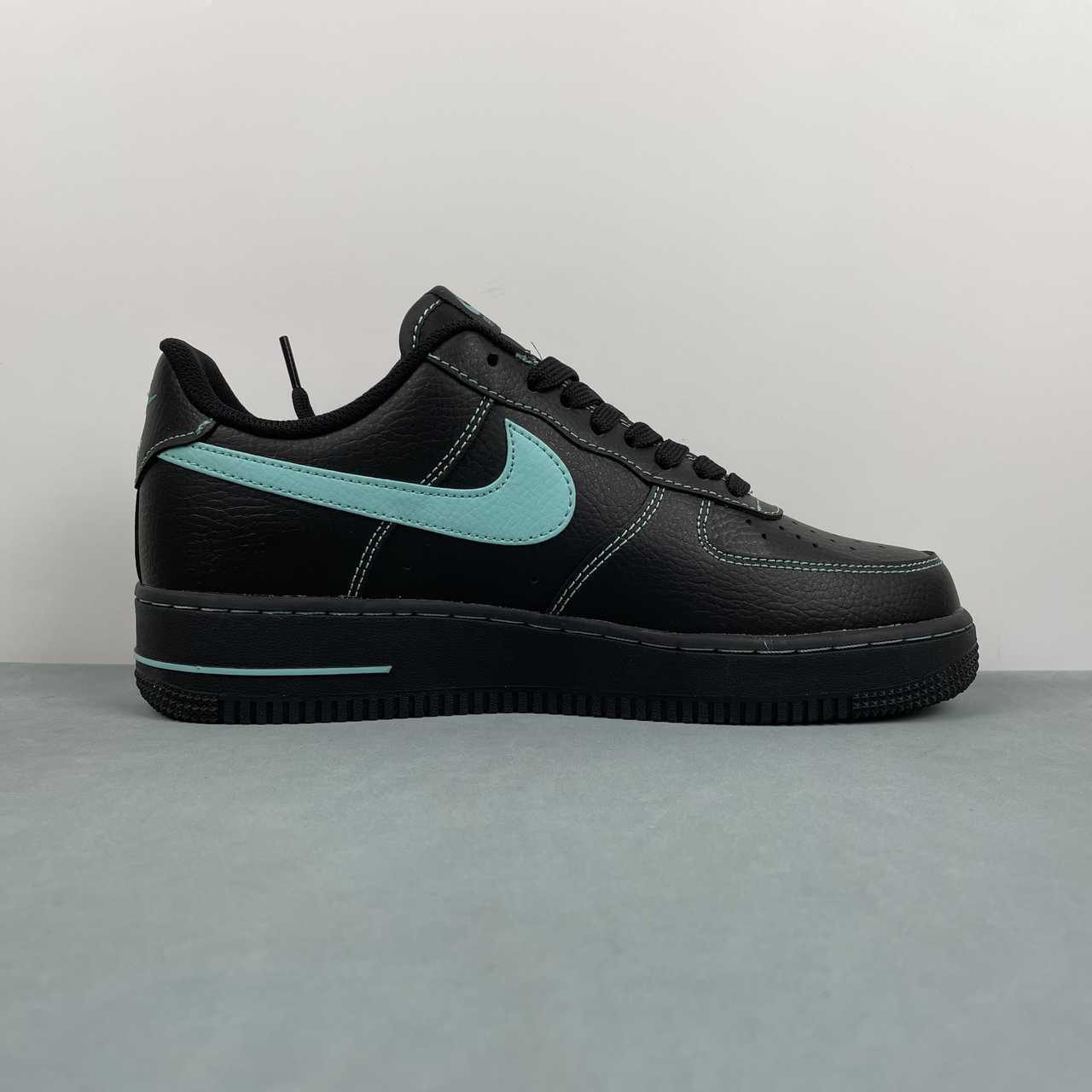 Nike Air Force 1 ’07 Low Un-Tiffany