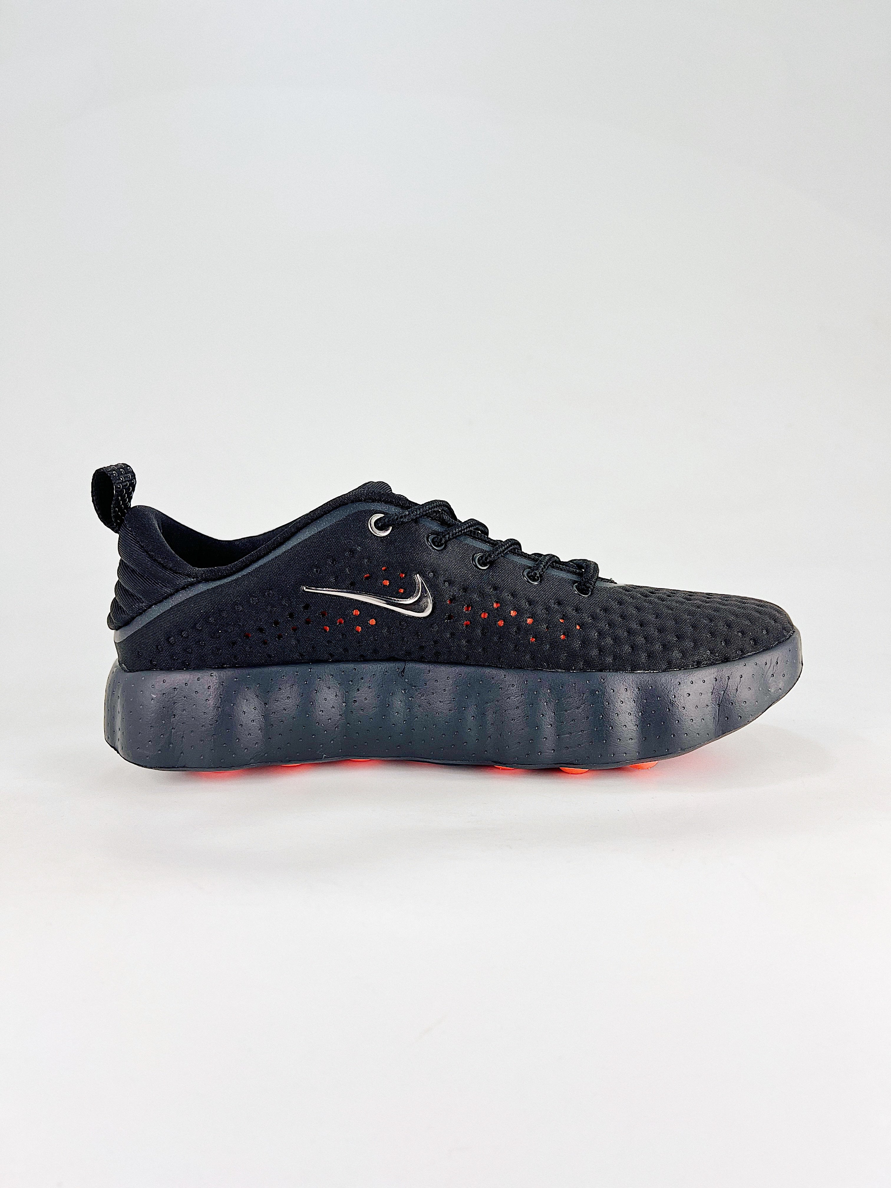 Nike Mind 002 Black Hyper Crimson