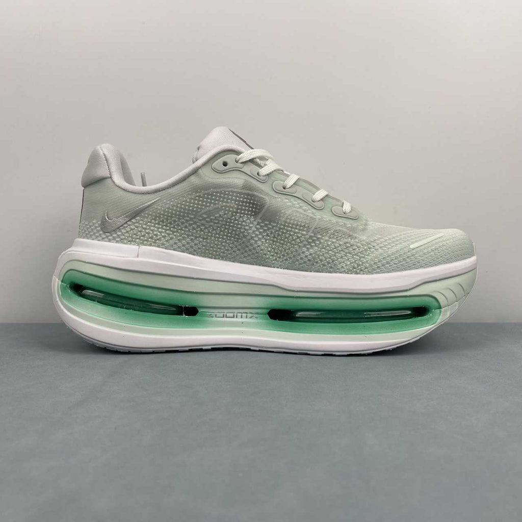 Nike Vomero Premium green vert - VIBES MILANO