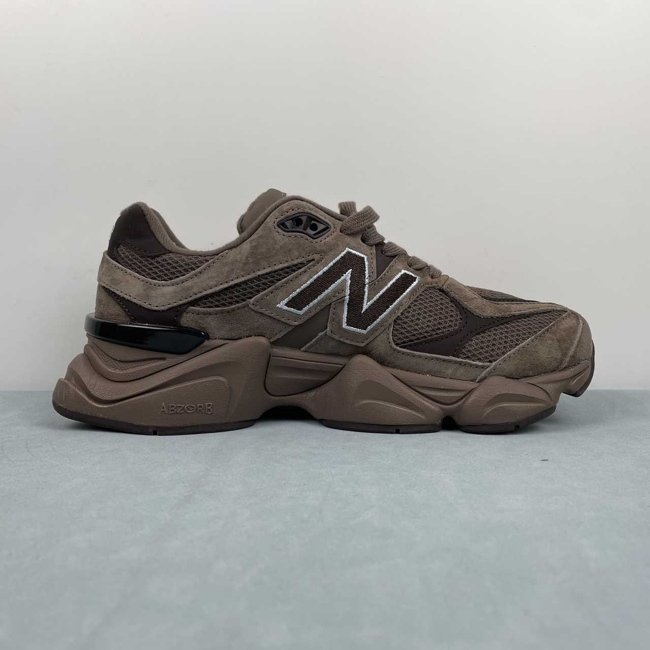 New Balance NB 9060 Brown Ice