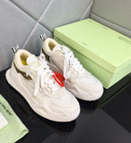 Off-White sneakers in pelle colore bianco con inserto verde