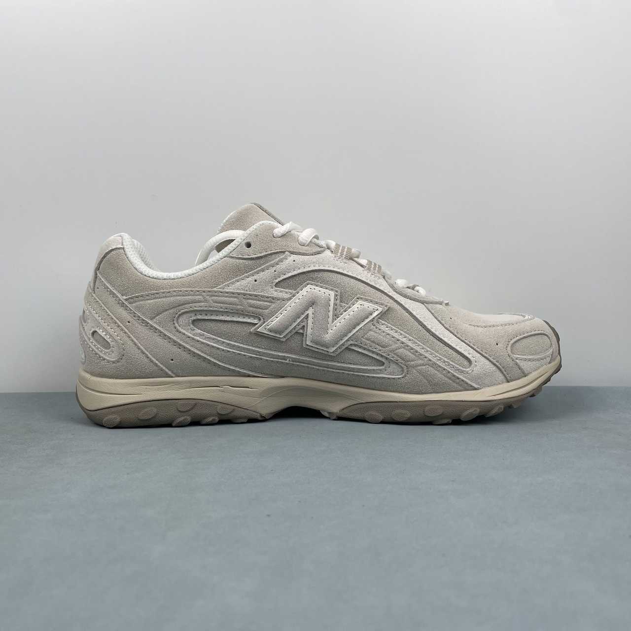 New Balance 204 L Timberwolf