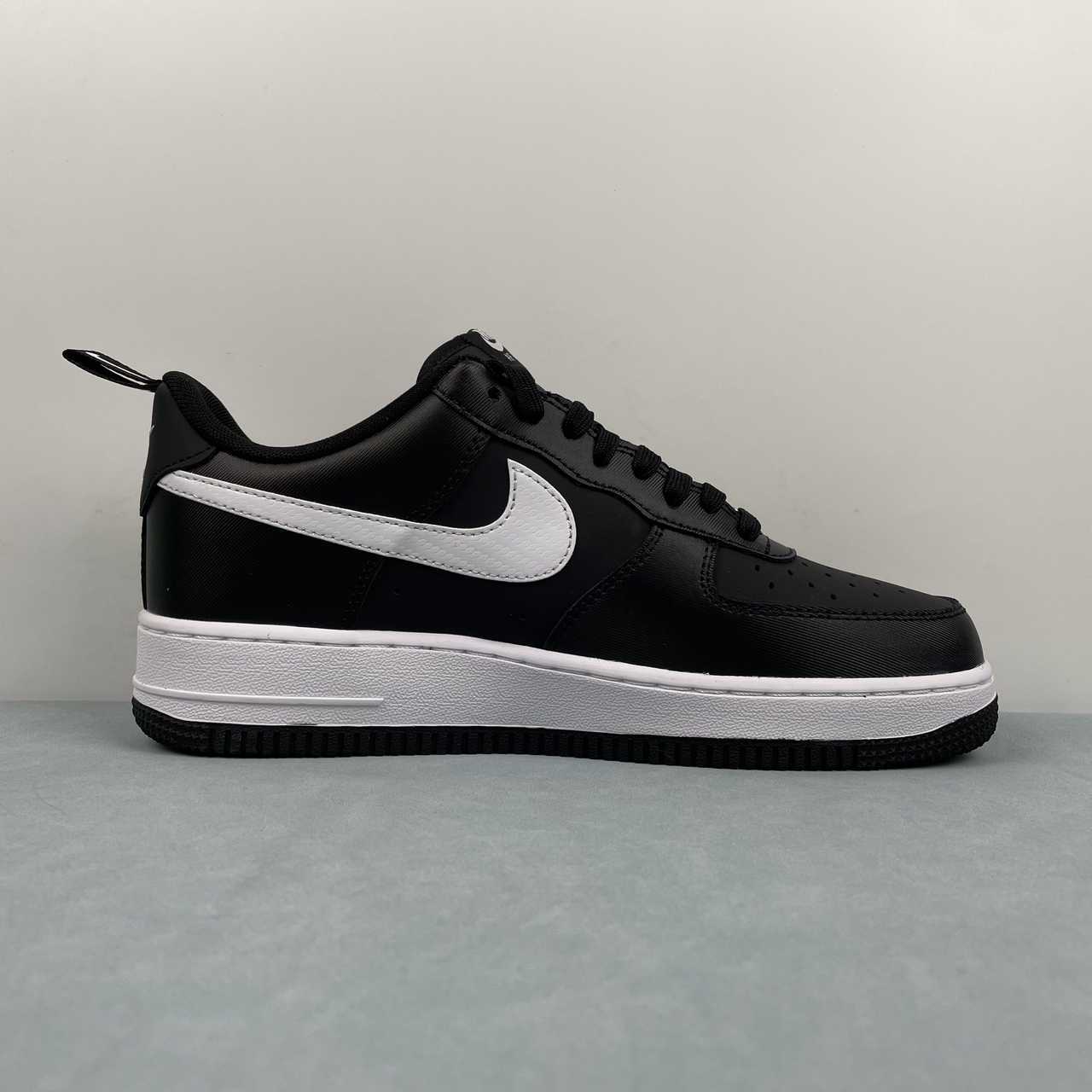 Nike Air Force 1 Low 07 TECH ESS Black White - VIBES MILANO