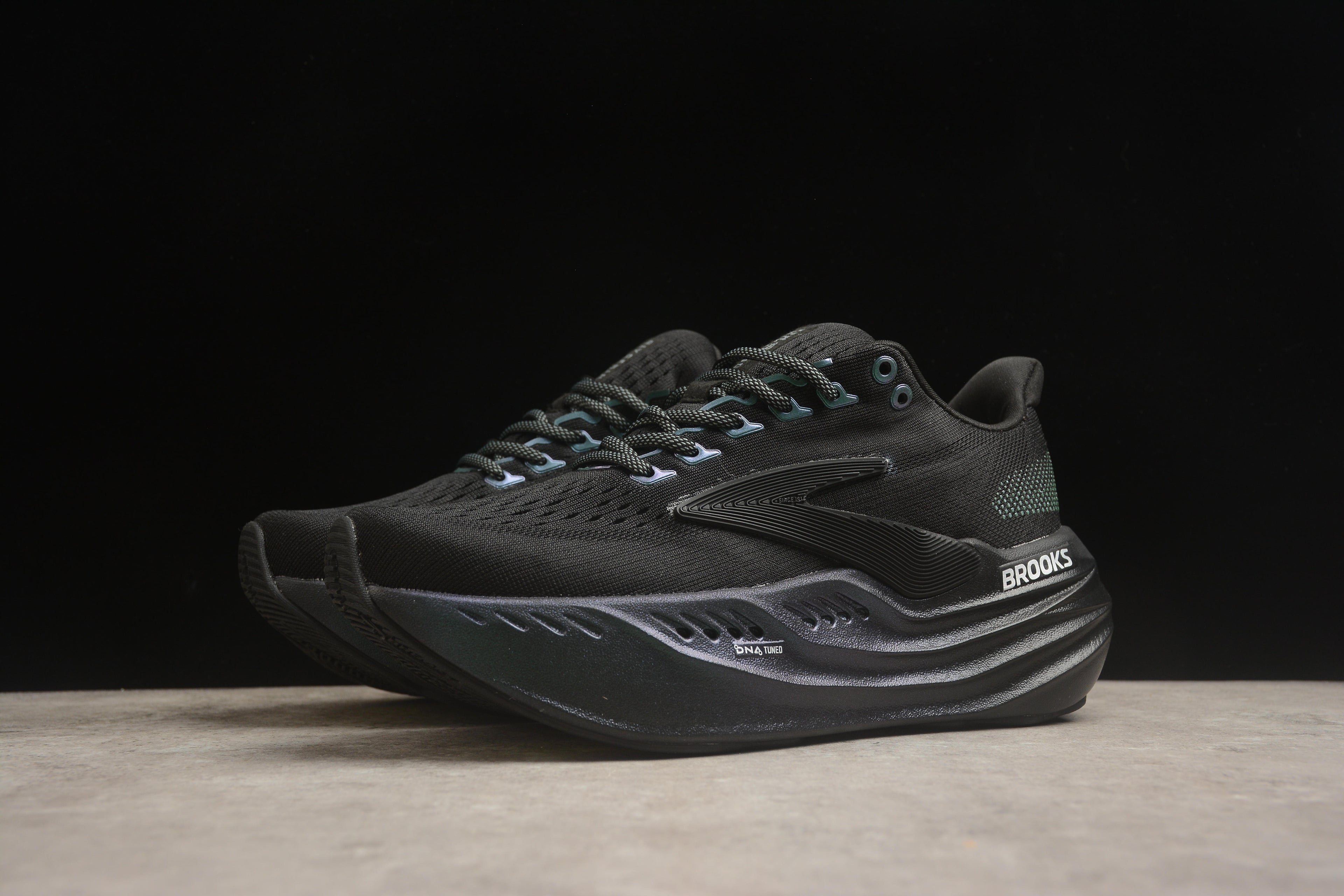 Brooks Glycerin Max nero totale