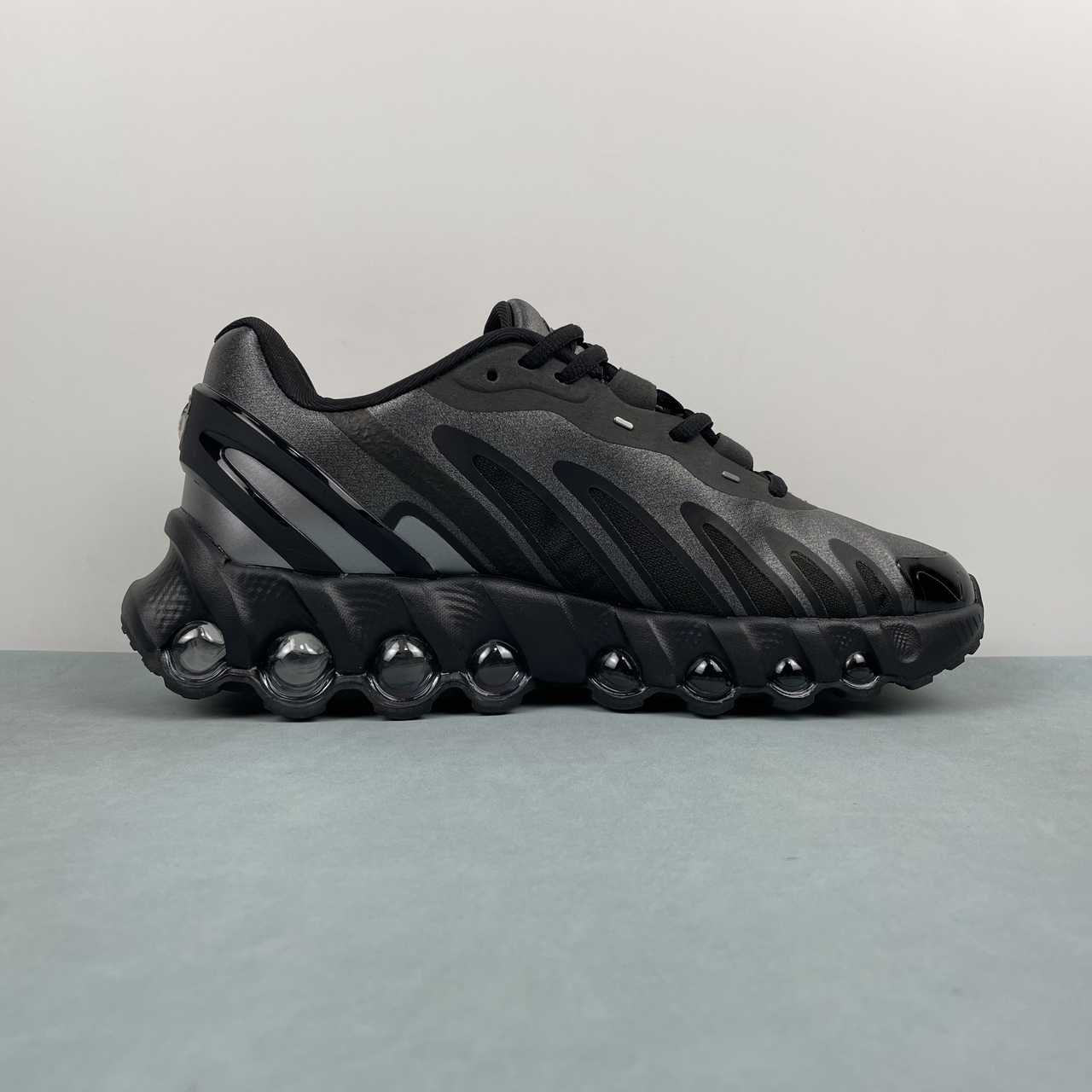 Nike Air Max Dn8 Black Metallic Dark Grey