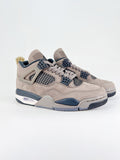 Nike Air Jordan 4 Retro Cave Stone (non presente in Italia)