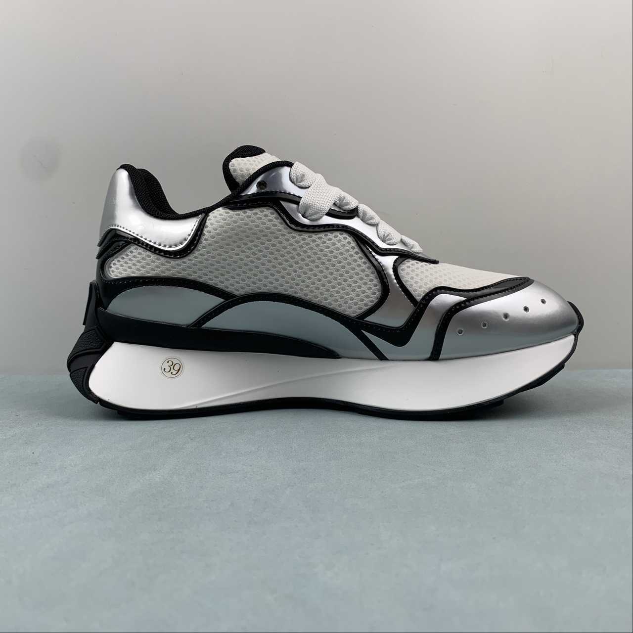 Alexander McQueen Sprint Runner bianco e argento