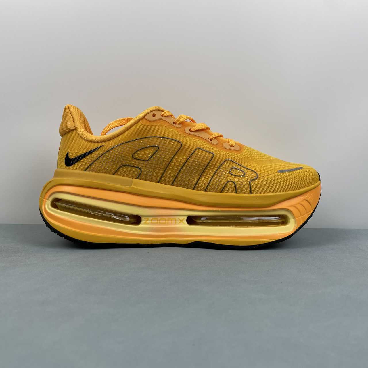Nike Vomero Premium yellow - VIBES MILANO