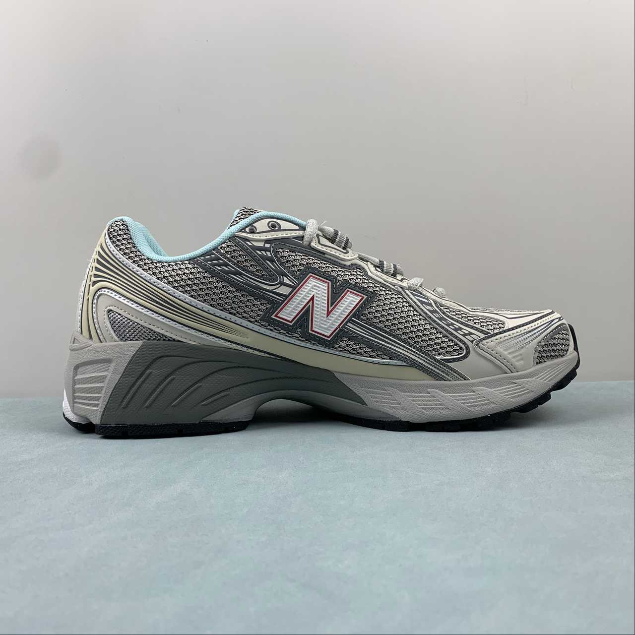 New Balance NB 740 Grey Silver