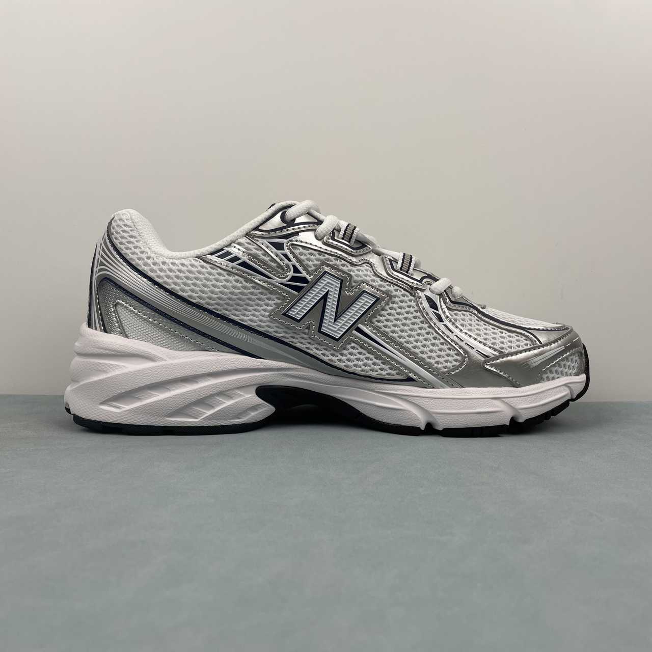 New Balance NB 740 White Silver Black