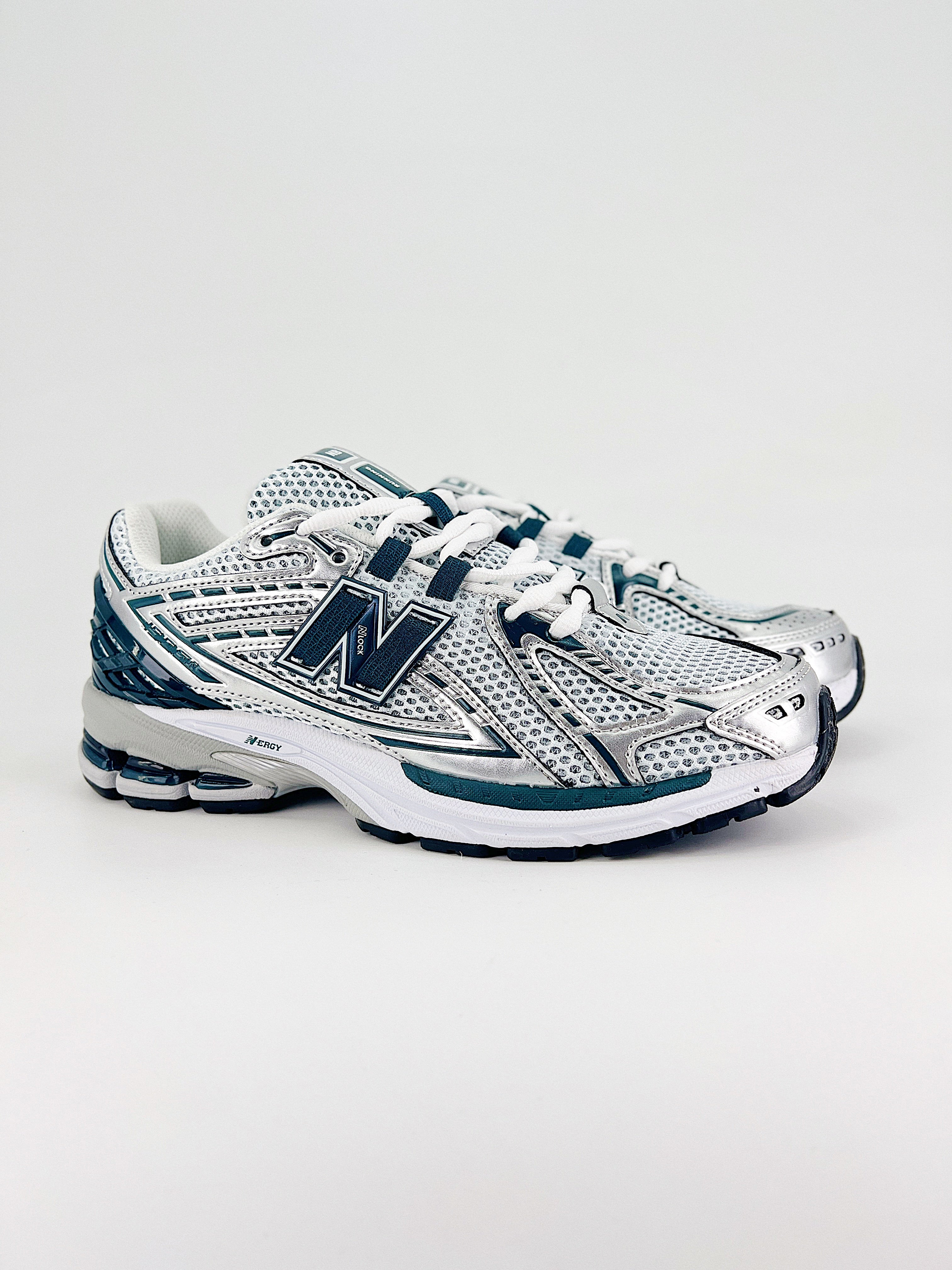 New Balance NB M1906R Silver Metallic Deep Ocean