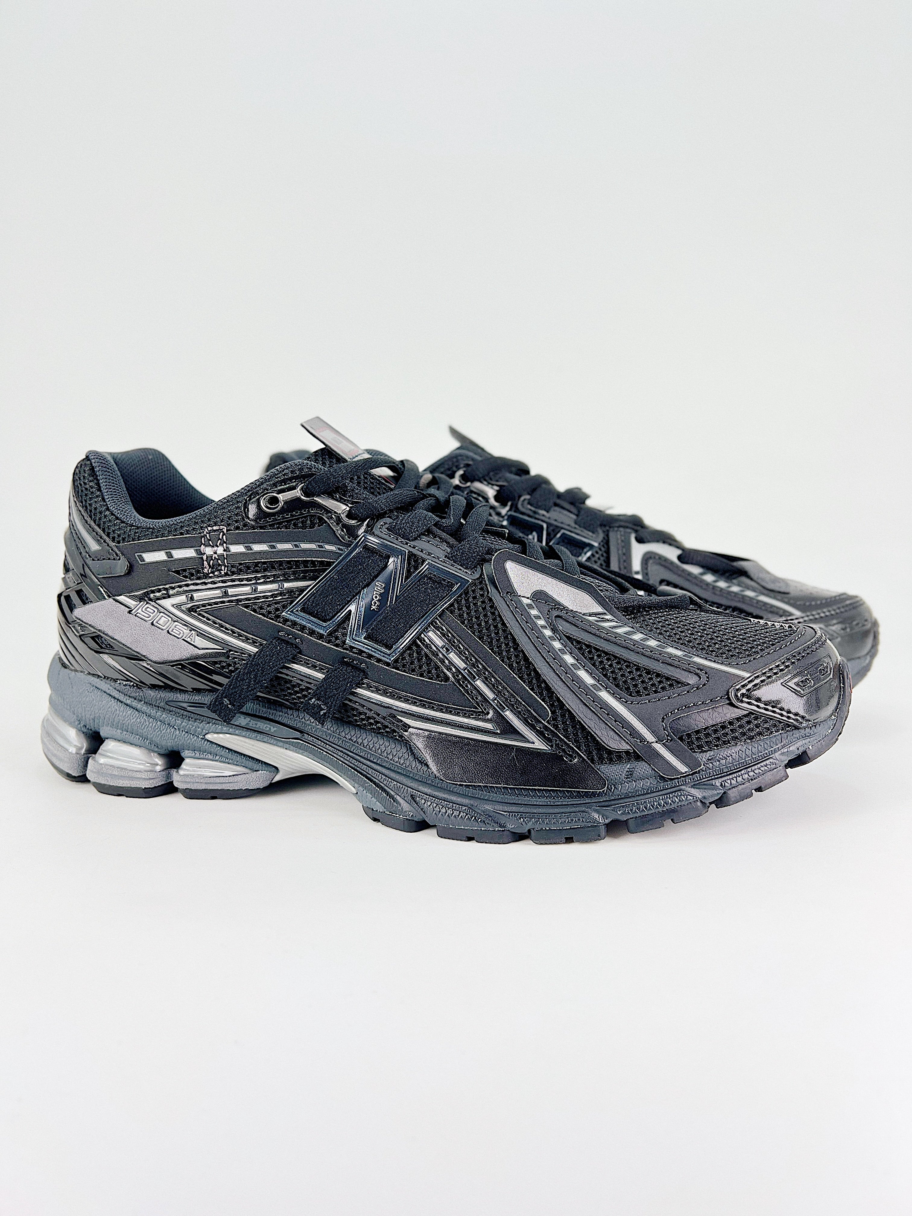 New Balance NB M1906R Refined Future Black